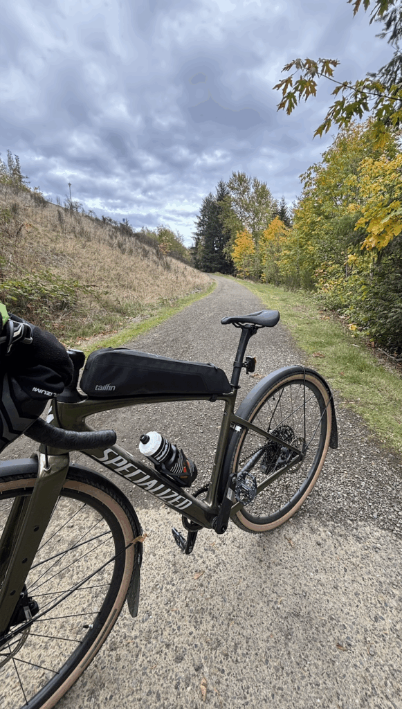 A Specialized Diverge ike on a gravel trail. 